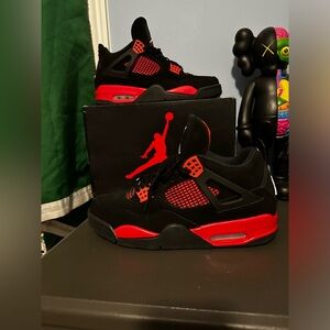 Jordan 4 red thunder